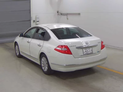 Nissan TEANA