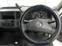 Nissan CARAVAN VAN лот № 5013 оценка 3  с аукциона в Японии 4