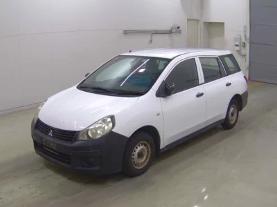 Mitsubishi LANCER VAN