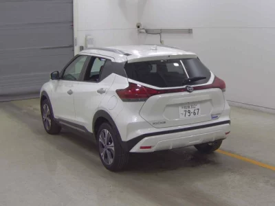 Nissan KICKS