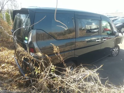 Nissan SERENA  с аукциона в Японии