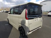 Nissan ROOX лот № 5501 оценка R  с аукциона в Японии 1