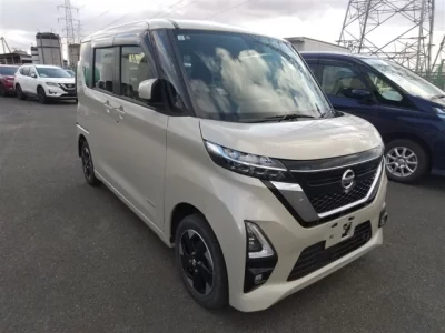 Nissan ROOX  с аукциона в Японии