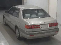 Toyota CORONA PREMIO лот № 5077 оценка 4  с аукциона в Японии 1