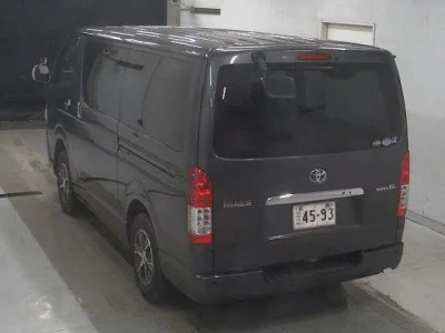Toyota HiAce Van