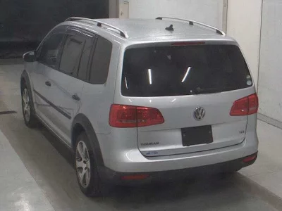 Volkswagen GOLF TOURAN