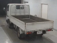 Nissan ATLAS лот № 4047 оценка 3  с аукциона в Японии 1