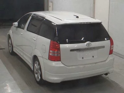 Toyota WISH  с аукциона в Японии