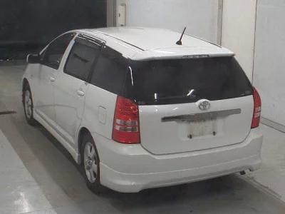 Toyota WISH  с аукциона в Японии