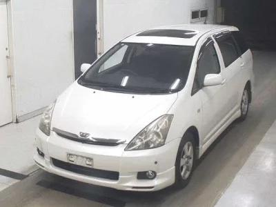 Toyota WISH  с аукциона в Японии