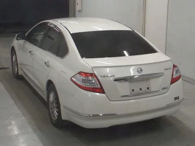 Nissan TEANA