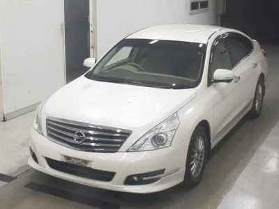 Nissan TEANA