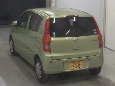Daihatsu MIRA  с аукциона в Японии