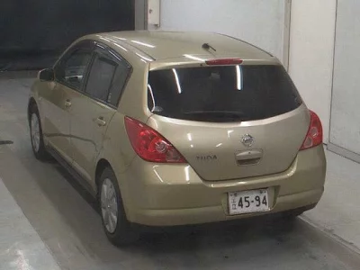 Nissan TIIDA