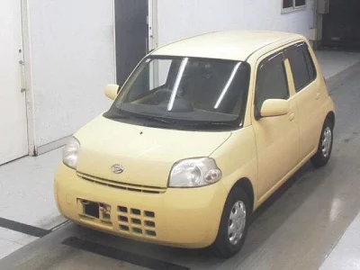 Daihatsu Esse