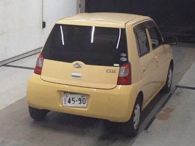 Daihatsu Esse