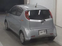 Subaru R2 лот № 5467 оценка R  с аукциона в Японии 1