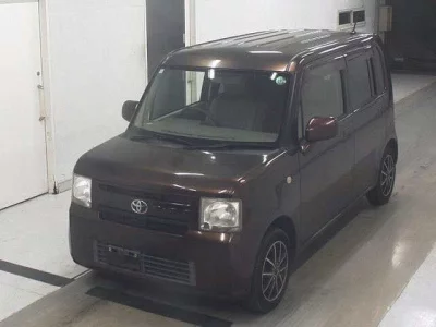 Toyota PIXIS SPACE