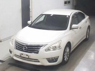 Nissan TEANA