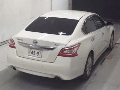 Nissan TEANA