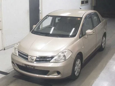 Nissan TIIDA LATIO
