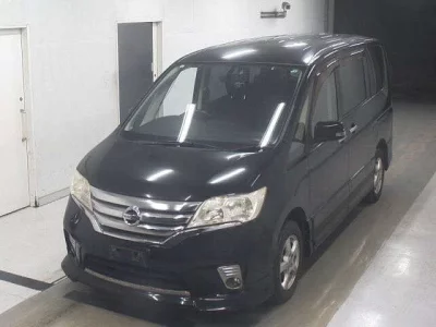 Nissan SERENA  с аукциона в Японии