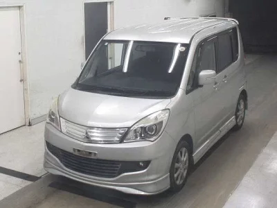 Mitsubishi DELICA D2