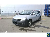 Nissan AD лот № 712 оценка R  с аукциона в Японии 1