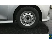 Toyota YARIS лот № 705 оценка 4  с аукциона в Японии 9