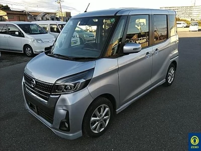 Nissan DAYZ ROOX  с аукциона в Японии
