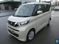 Nissan ROOX лот № 20 оценка 4  с аукциона в Японии 1