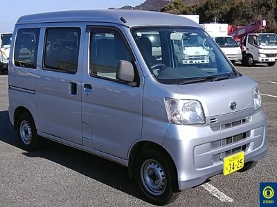 Toyota Pixis Van