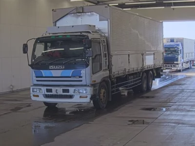 Isuzu GIGA