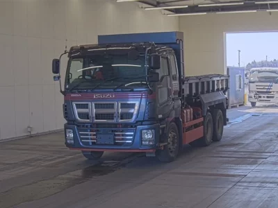Isuzu GIGA