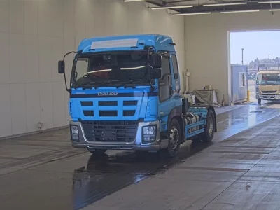 Isuzu GIGA