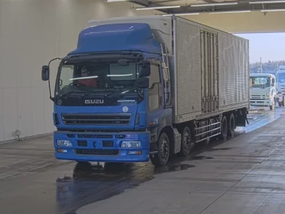 Isuzu GIGA