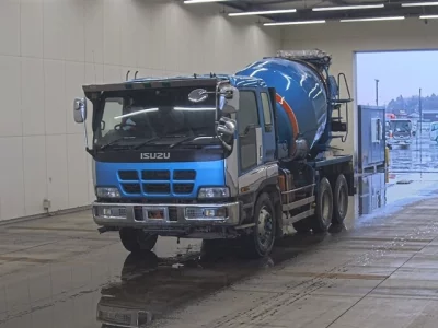 Isuzu GIGA