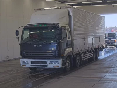 Isuzu GIGA