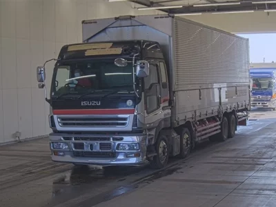 Isuzu GIGA