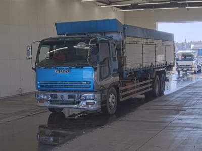 Isuzu GIGA