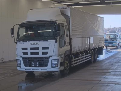 Isuzu GIGA  с аукциона в Японии