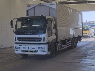 Isuzu GIGA
