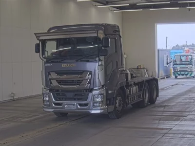 Isuzu GIGA