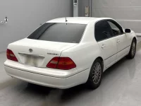 Toyota CELSIOR лот № 102 оценка RA  с аукциона в Японии 1