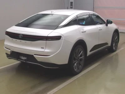 Toyota CROWN CROSSOVER