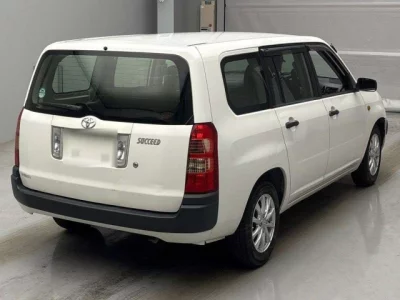 Toyota SUCCEED