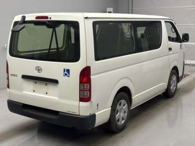 Toyota HiAce Van
