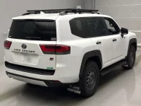 Toyota LAND CRUISER лот № 12186 оценка 4.5  с аукциона в Японии 1