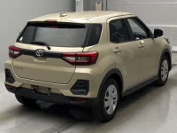 Toyota RAIZE лот № 174 оценка 3.5  с аукциона в Японии 1