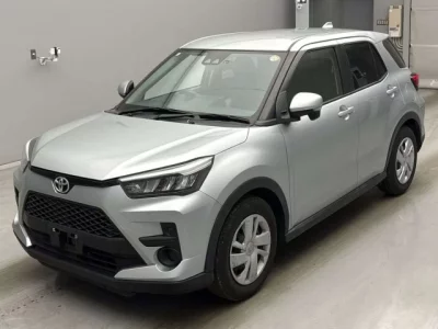 Toyota RAIZE  с аукциона в Японии